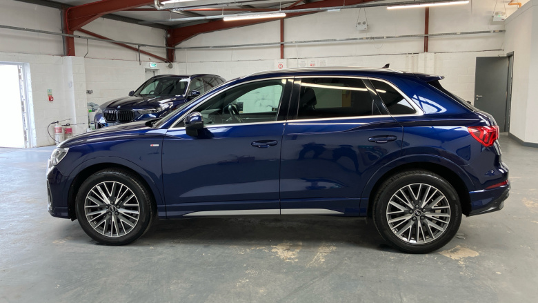 Audi Q3 35 TFSI S Line 5dr S Tronic [Comfort+Sound Pack] Petrol Estate